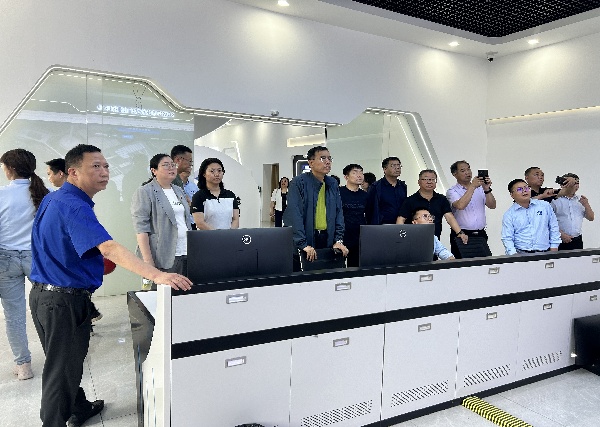 2024.06.04  承德市寬城滿族自治縣委書記張成一行到訪大業礦山參觀考察_1.jpg